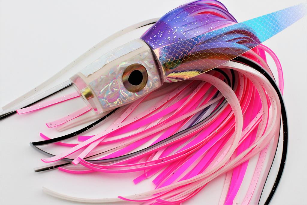 9" Flying Fish in Strawberry Pearl with Dragon Skin